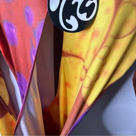 Colorful Abstract Long Sleeve Dress - Picture 3 of 11